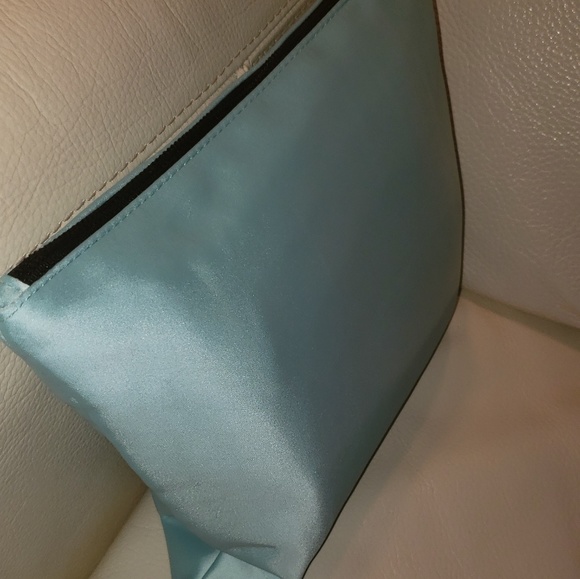 Gucci Cosmetic Bag 10.5x8.5 - Picture 3 of 3